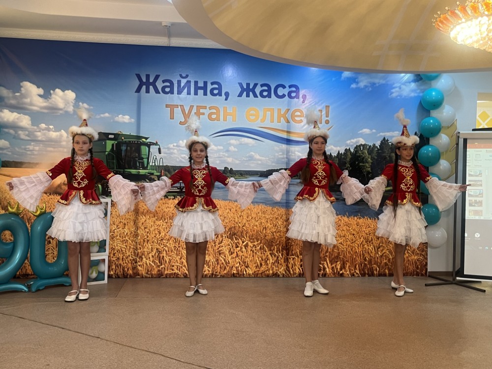 Литературно - музыкальная композиция «Земля труда и вдохновения»